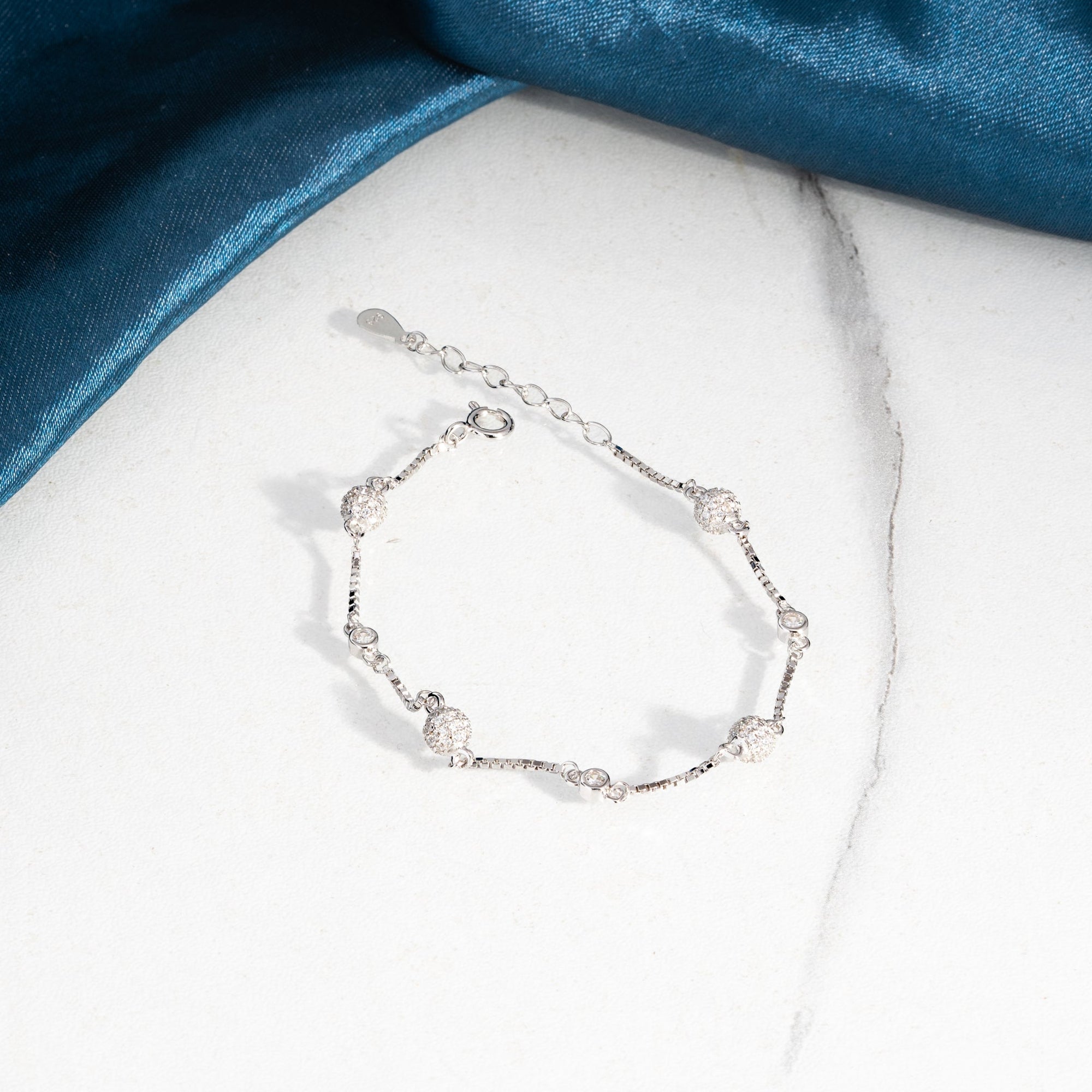 Shimmering Sphere Delight Bracelet