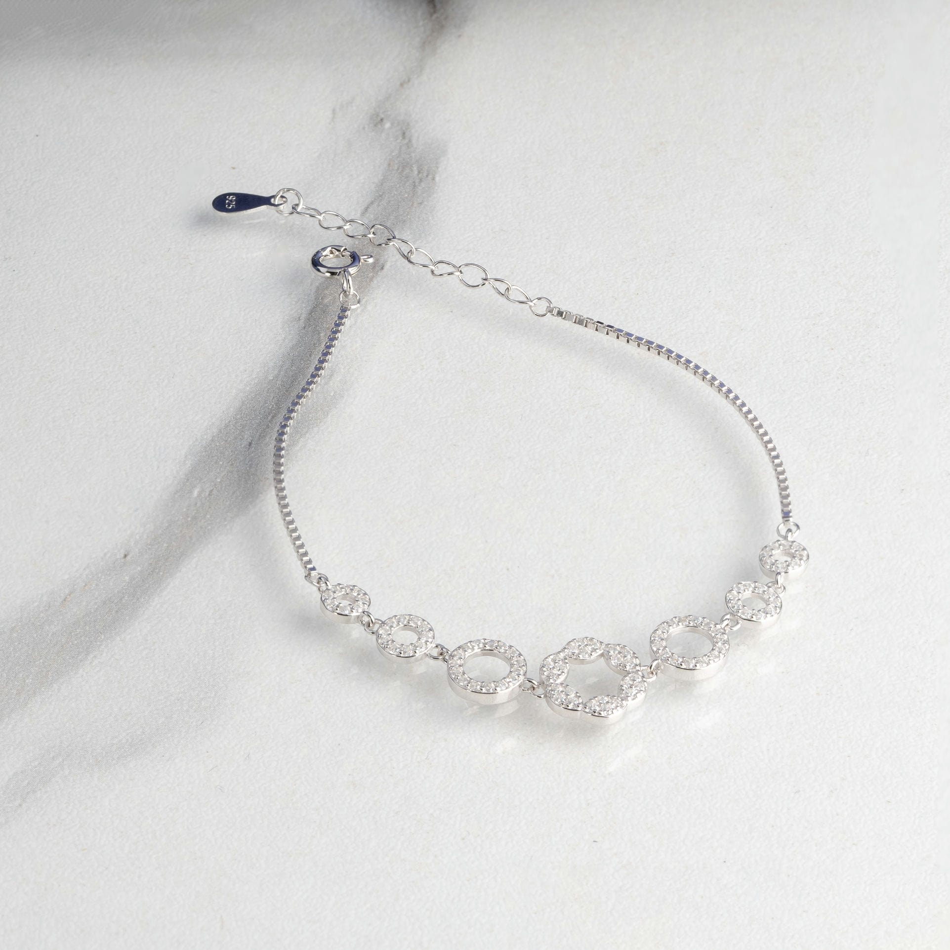Radiant Circle Gradient CZ Rose Gold Bracelet