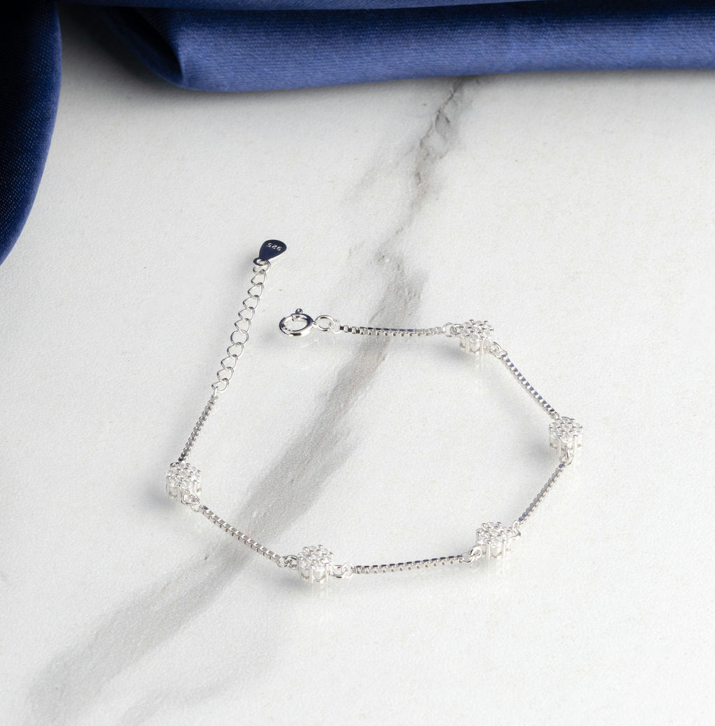 Dainty Daisy Silver Bracelet