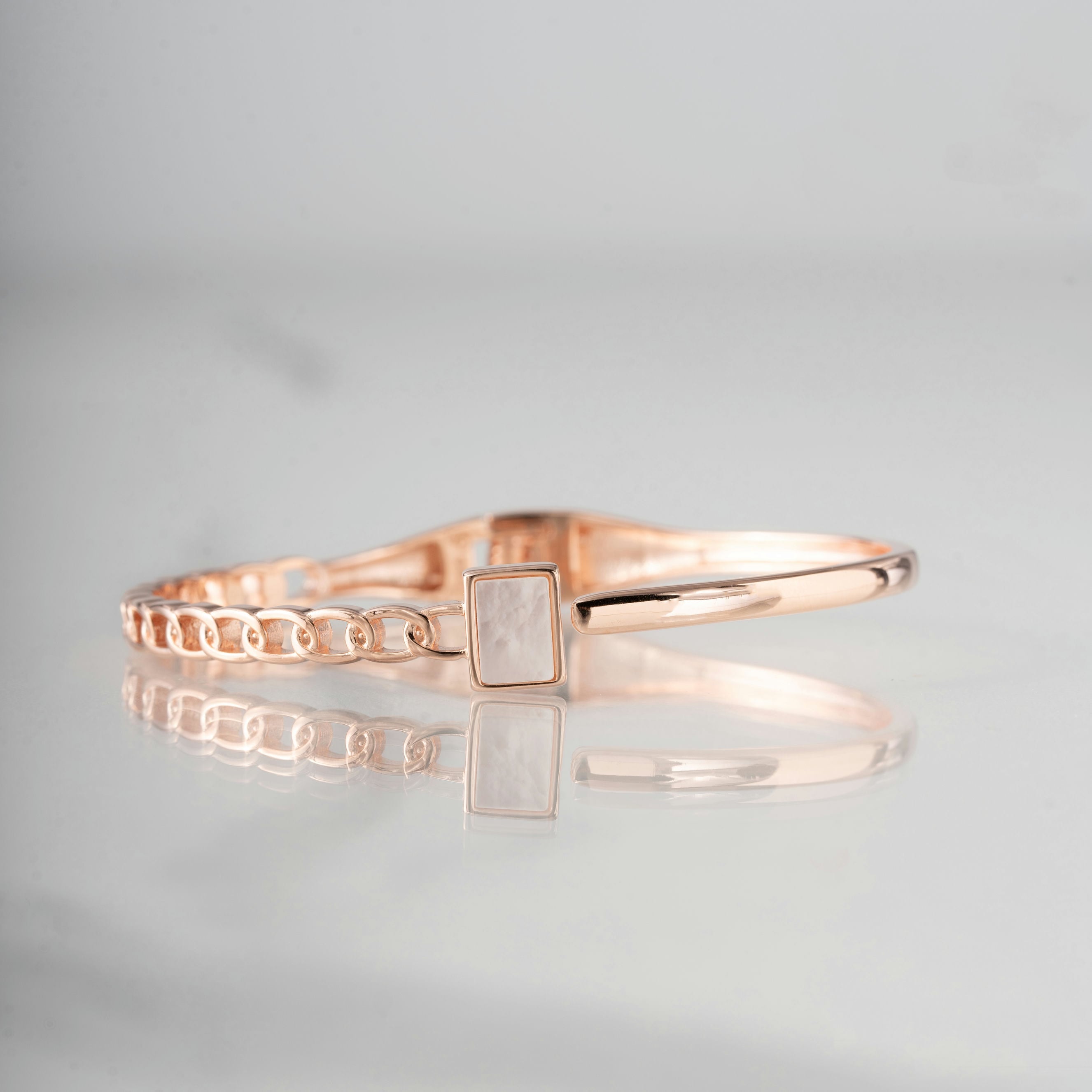 Ivory Glow Rose Gold Bracelet