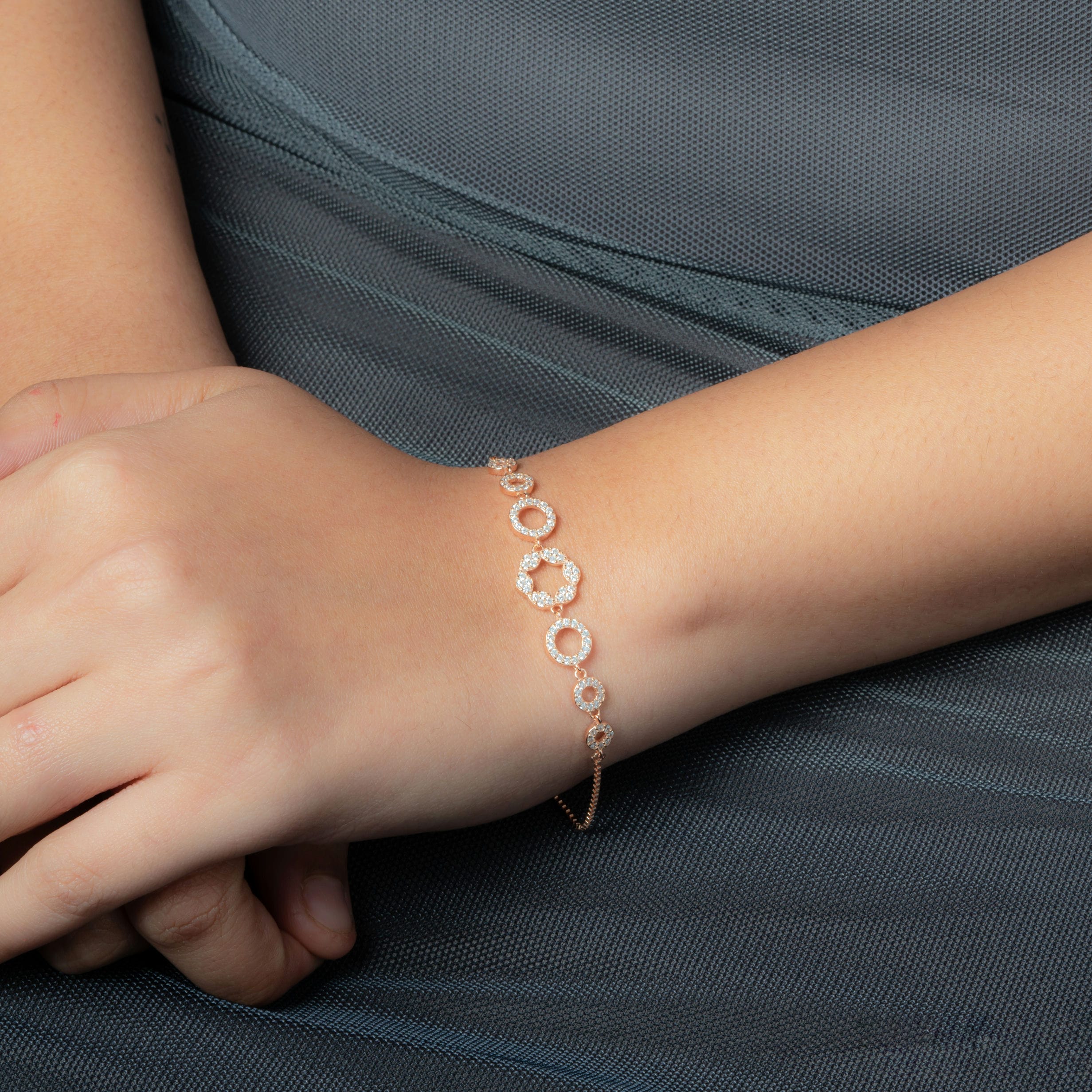 Circle spectrum Rose Gold Bracelet
