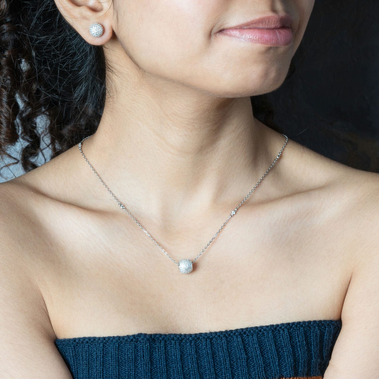 Modern Sphere Chain Adornment Pendant Necklace Set