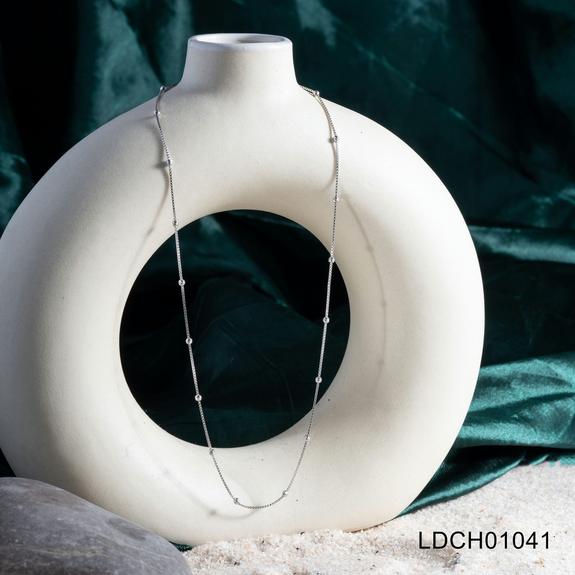 Luminary Sphere Chain