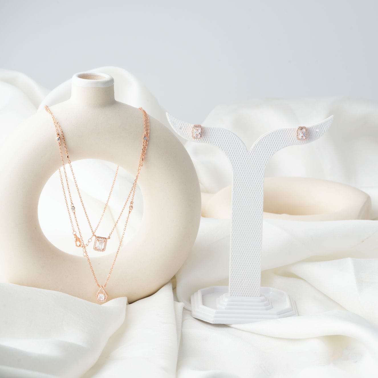 Minimal Baguette Solitaire Pendant Necklace Set