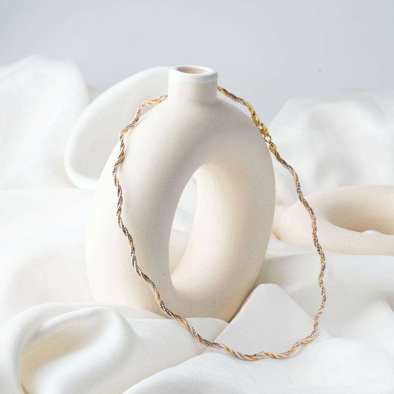 Rose gold intertwined Chain