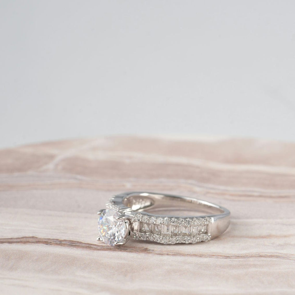 Solitaire Classique CZ Silver Ring