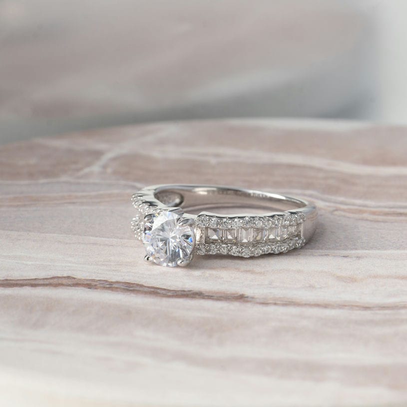 Solitaire Classique CZ Silver Ring