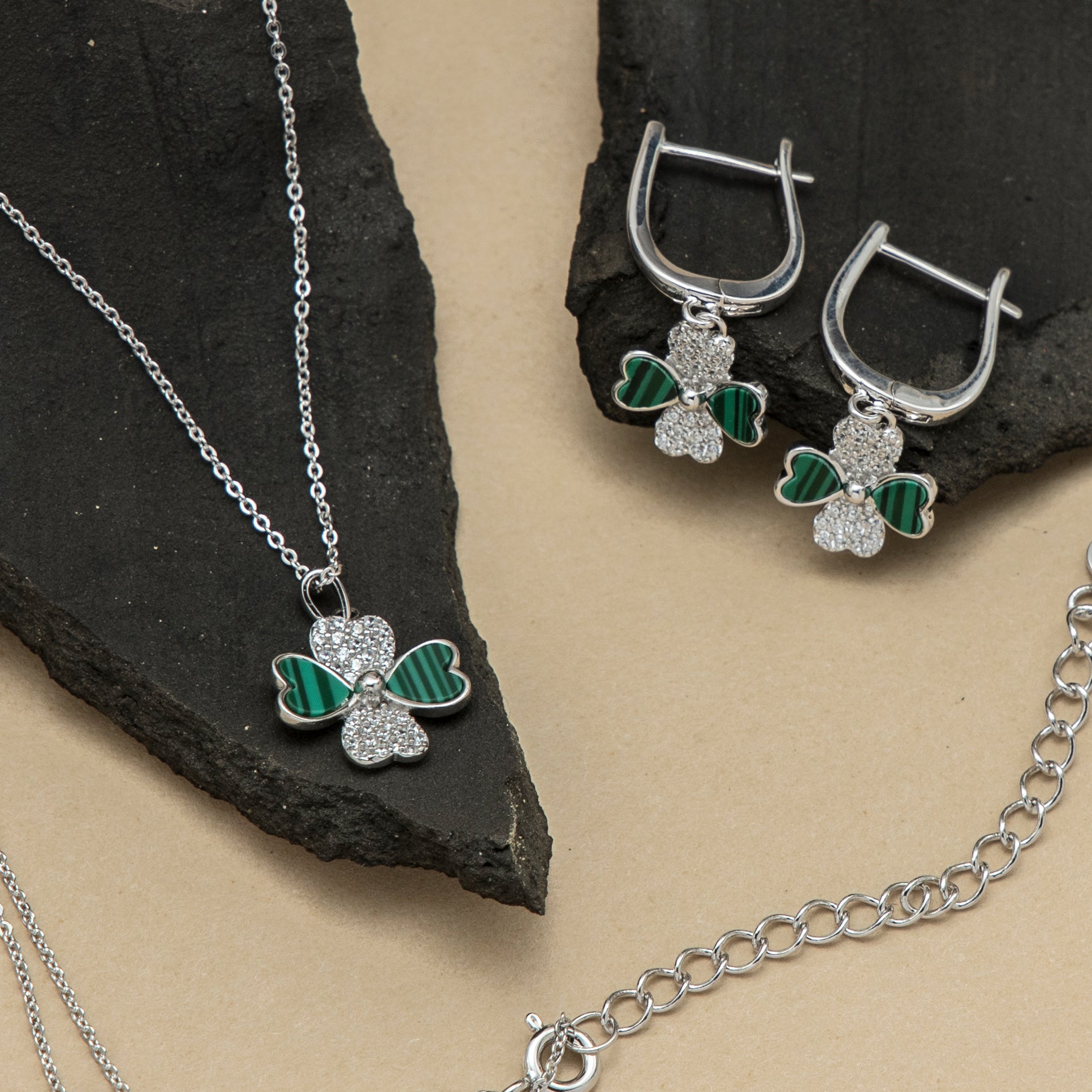 Green Heart Pendant Necklace with Matching Earrings - Chic Silver Jewelry Set for Casual and Formal WeaR