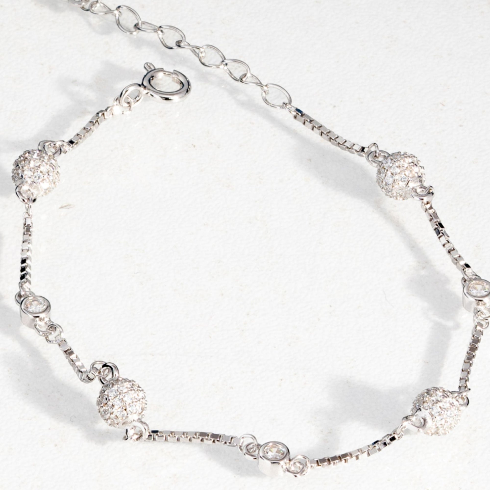 Shimmering Sphere Delight Bracelet