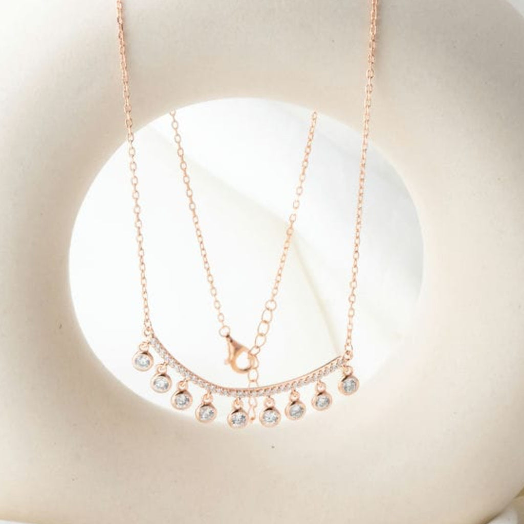 Chic Silver Pendant Necklace Set