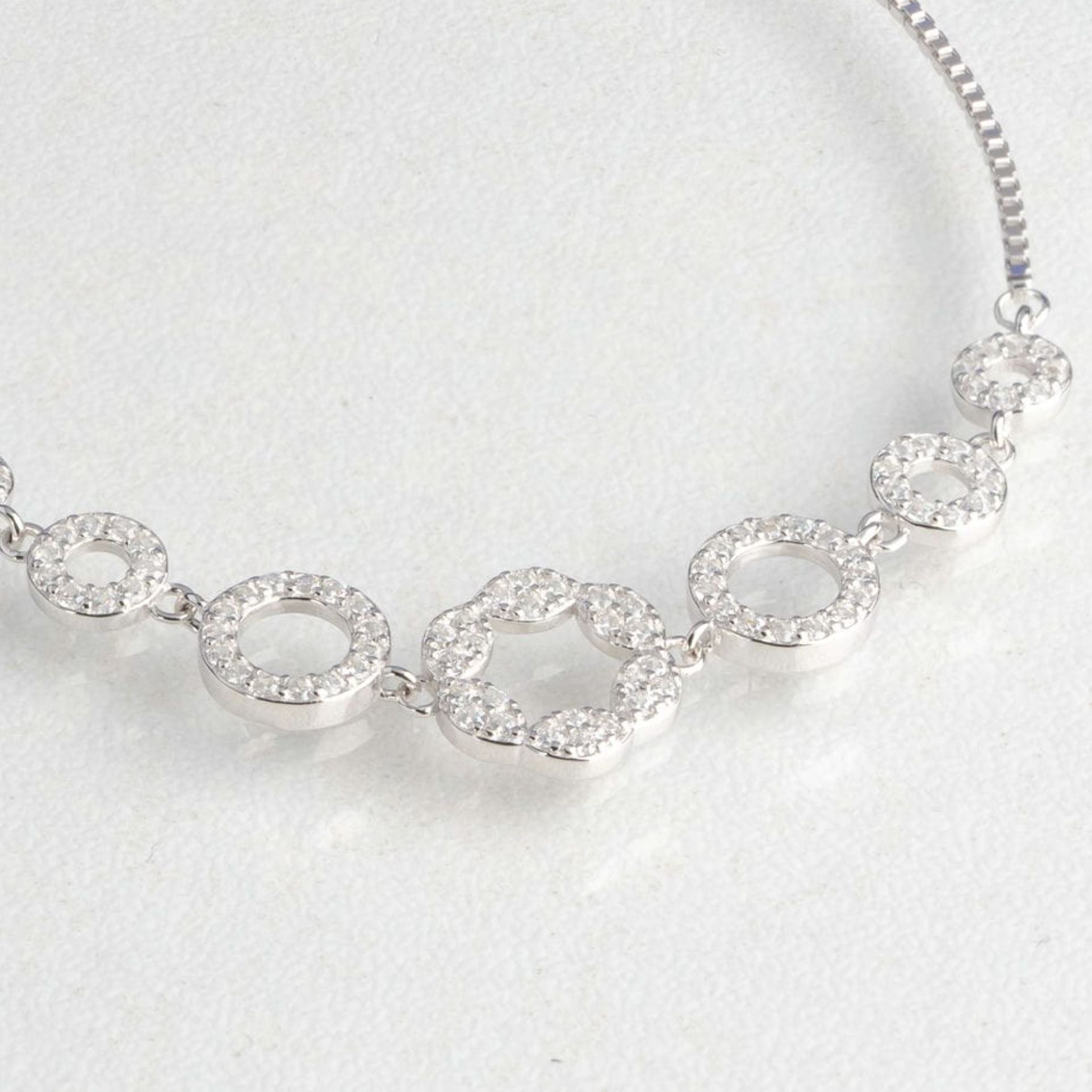 Radiant Circle Gradient CZ Rose Gold Bracelet