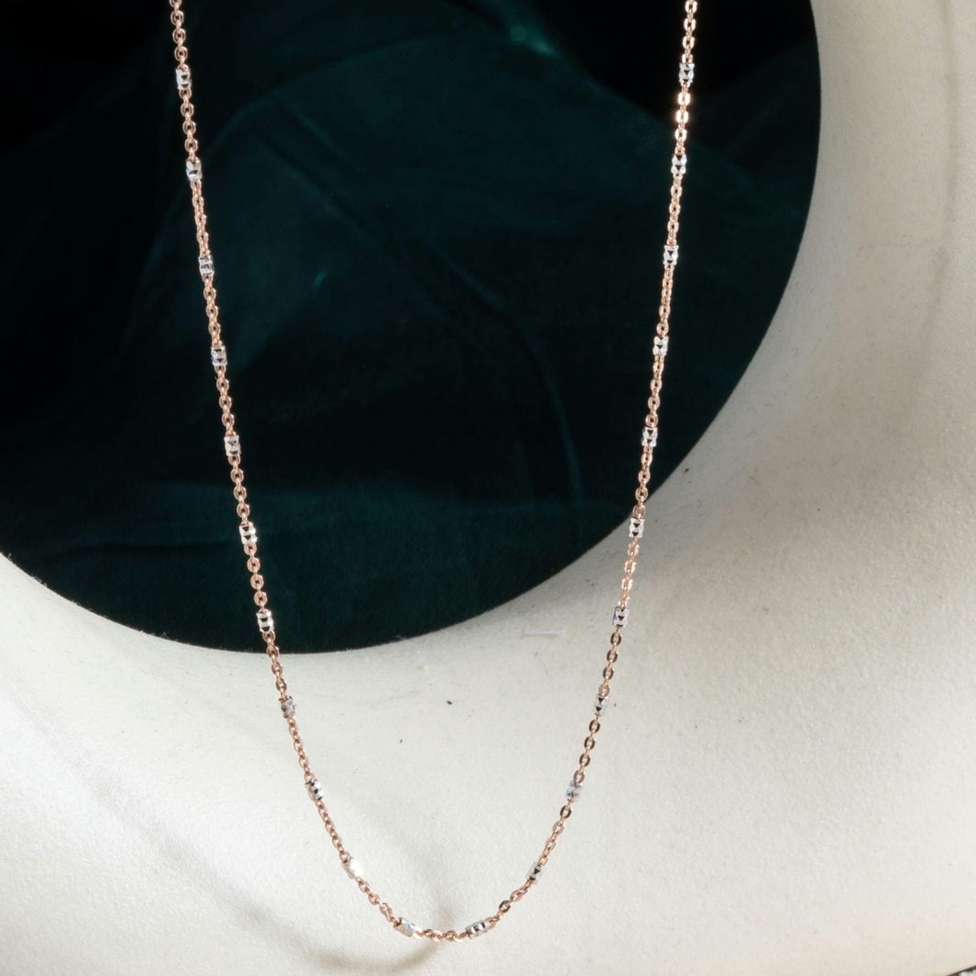 Rosette Link Chain